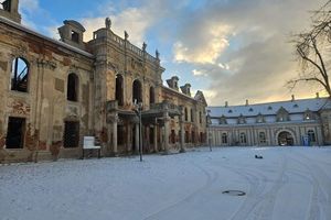 Zwiedzanie z przewodnikiem Zespołu Pałacowo-Parkowego w Goszczu